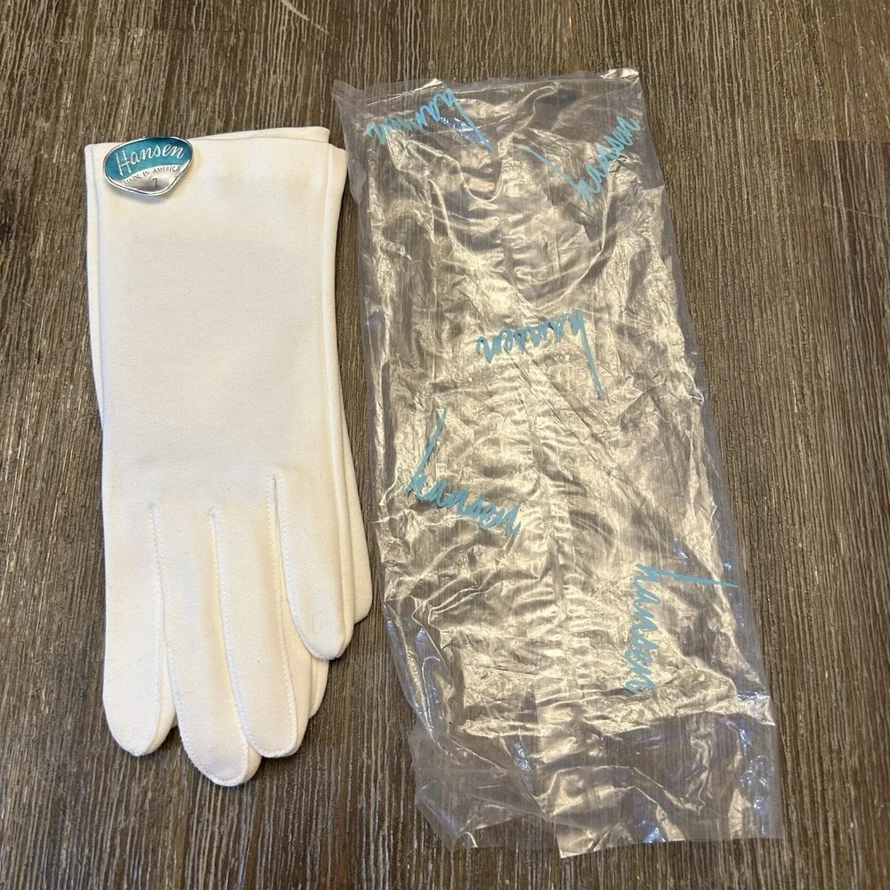 Vintage Hansen White Dress Gloves Size 7 NOS Unused Pearl Button Made in USA